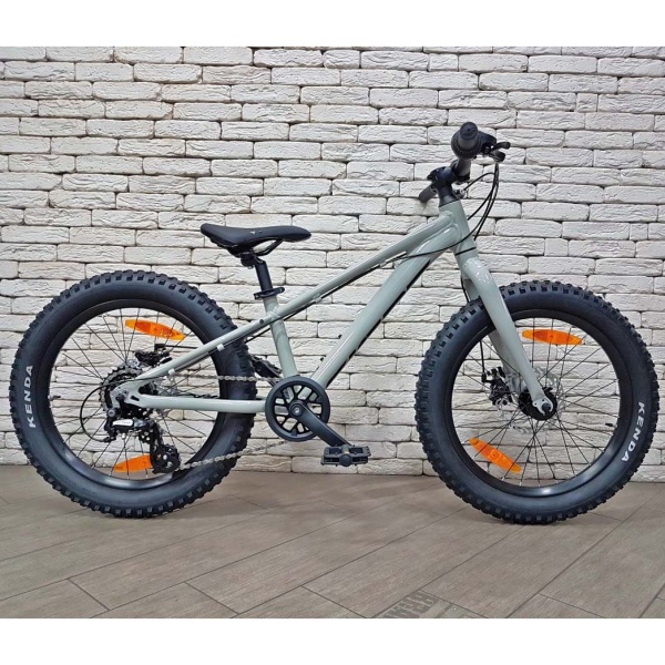 Велосипед 20 Giant STP Concrete 2021