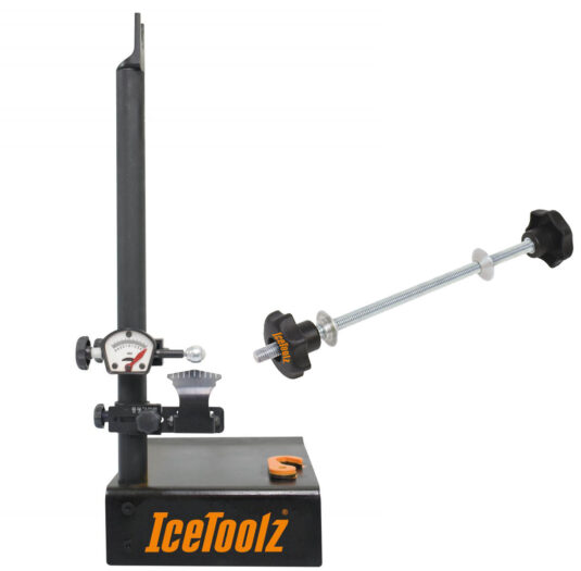 Станок Ice Toolz E129T для спицовки колёс с адаптером E127T под полые оси