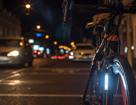 Мигалка передняя Knog Plus Front 40 Lumens Translucent