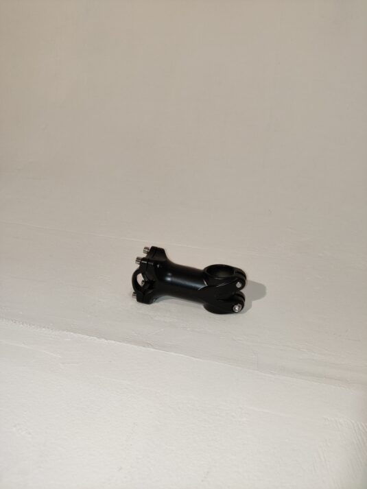 Вынос руля AL 1-1/8" д.25,4мм, длина 80 mm 6° черн. YL-121