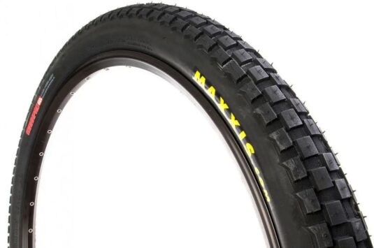 Покрышка Maxxis Holy Roller. 26x2.40. 60TPI