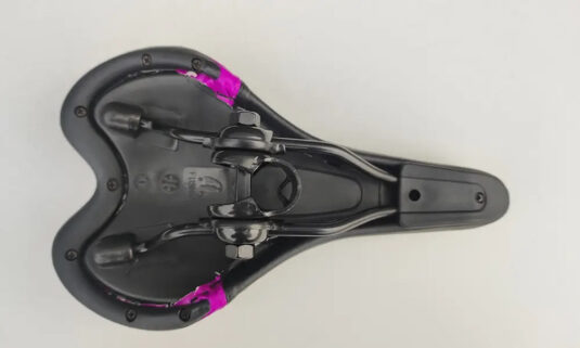 Сідло Intenzo AVY-6753 чорний/рожевий (6753-black-pink)