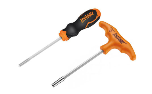 Набор инструментов Ice Toolz 12D5 12D3+12D7. Под (квадратный) ниппель 3.6". Обычная ручка как на отвертке и Т-образная
