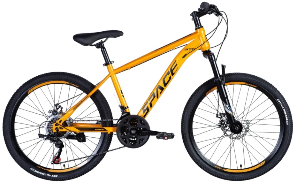 ops-sp-24-000-velosiped-st-24-space-036-dd-treschotka-rama-15-5-jelto-chernyiy-2024-13874-1039×6851-photoroom