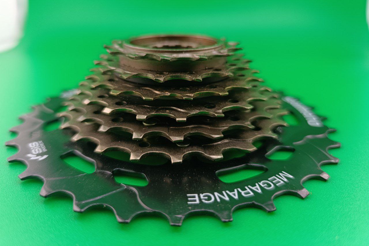 Трещотка 7 скор. SHIMANO MF-TZ500-7 Megarange 14-34T коричневый 2 Трещотка 7 скор. SHIMANO MF-TZ500-7 Megarange 14-34T коричневый